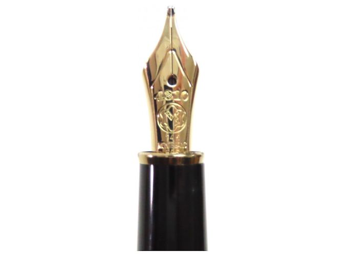 Pluma Montblanc Meisterstück 14K Negro - vista 5
