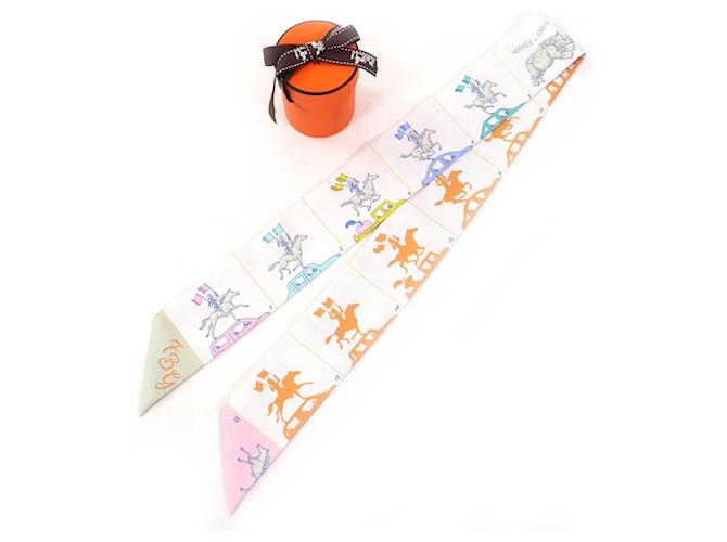 Hermès Foulard in seta HERMES PARADE Grigio - vista 2