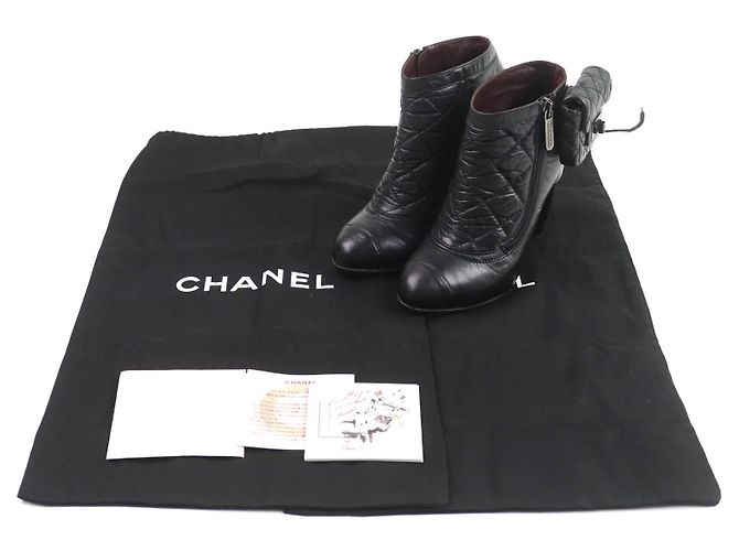 Timeless Chanel Leder Stiefeletten Schwarz - Ansicht 2