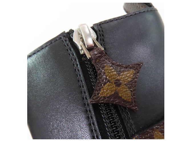 Stivaletti in pelle Monogram Louis Vuitton Nero - vista 9