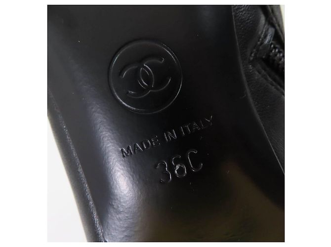 Timeless 2-in-1 Stiefel aus Lackleder mit COCO-Logo-Design von Chanel Schwarz - Ansicht 16