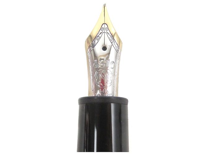 Pluma Montblanc Meisterstück Negro - vista 4