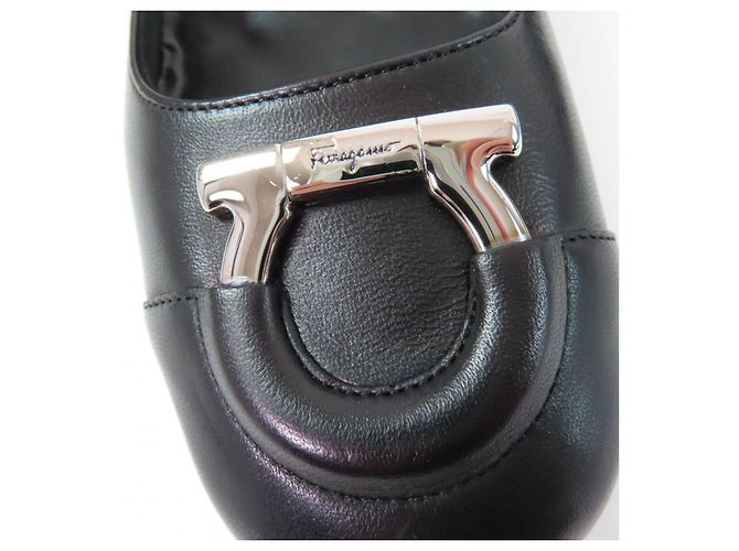 Pumps in pelle Gancini Salvatore Ferragamo Nero - vista 8