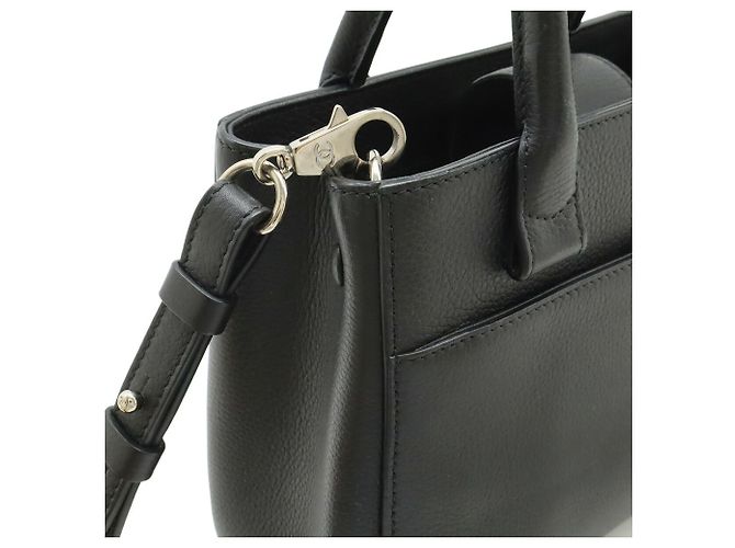Chanel Neo Executive Tote Black Leather Handbag - view 5