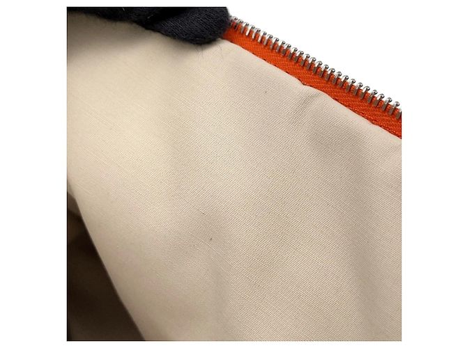 Hermès Bolide Pouch MM aus orangefarbenem Canvas - Ansicht 6