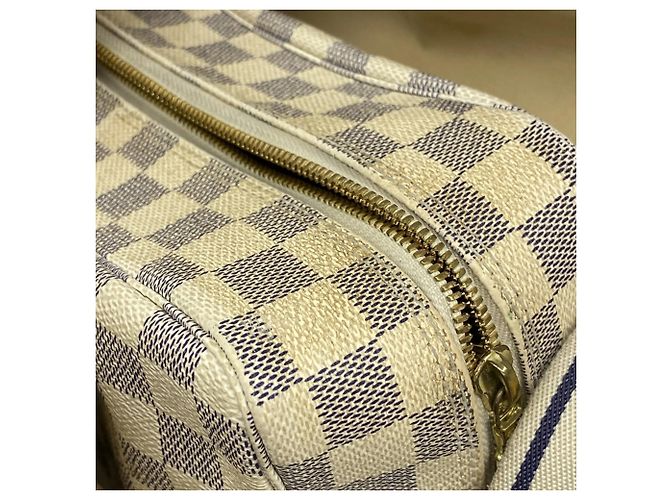 Borsa a Spalla Naviglio Damier Azur di Louis Vuitton Bianco - vista 6