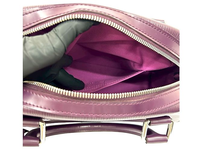 Borsa a mano Bowling Montaigne PM in pelle Epi Louis Vuitton Porpora - vista 10