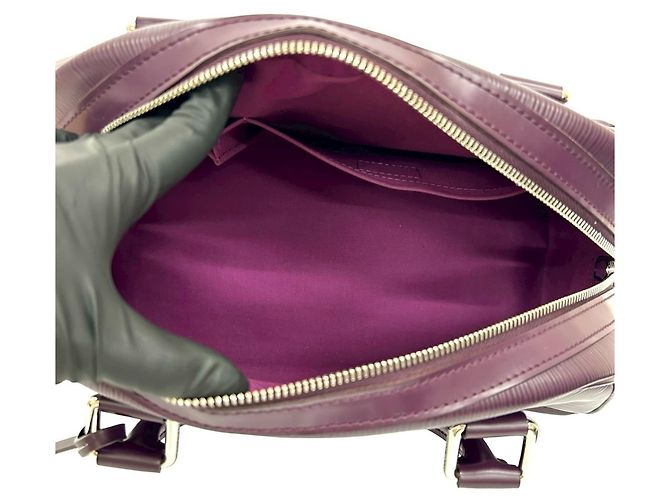 Borsa a mano Bowling Montaigne PM in pelle Epi Louis Vuitton Porpora - vista 9