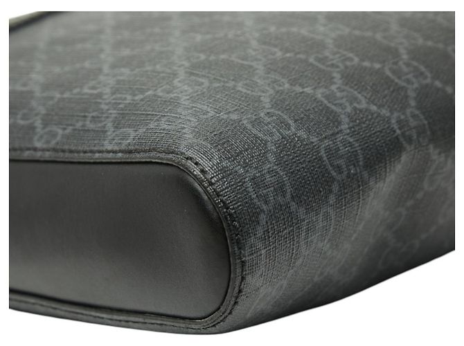 Gucci GG Supreme Crossbody Shoulder Bag Black - view 5