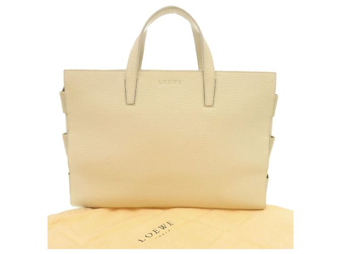 Loewe Logo Leder Tasche in Elfenbein Roh - Ansicht 2