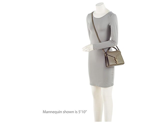 Saint Laurent Grain de Poudre Monograma Cassandra Mini Alça Superior - vista 5