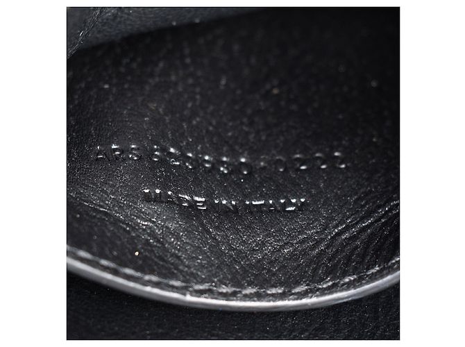 Saint Laurent Grain de Poudre Monograma Cassandra Mini Alça Superior - vista 6