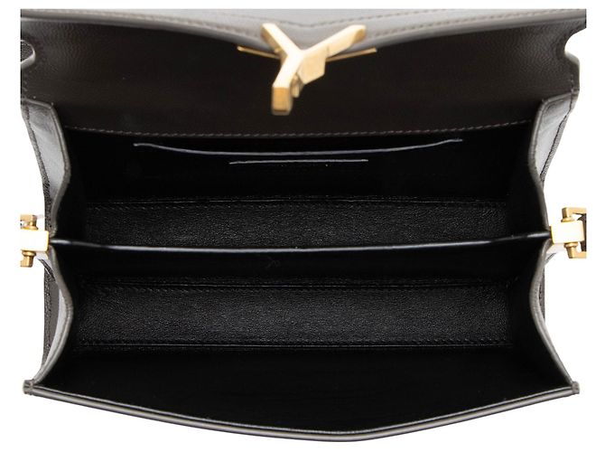 Saint Laurent Grain de Poudre Monograma Cassandra Mini Alça Superior - vista 7