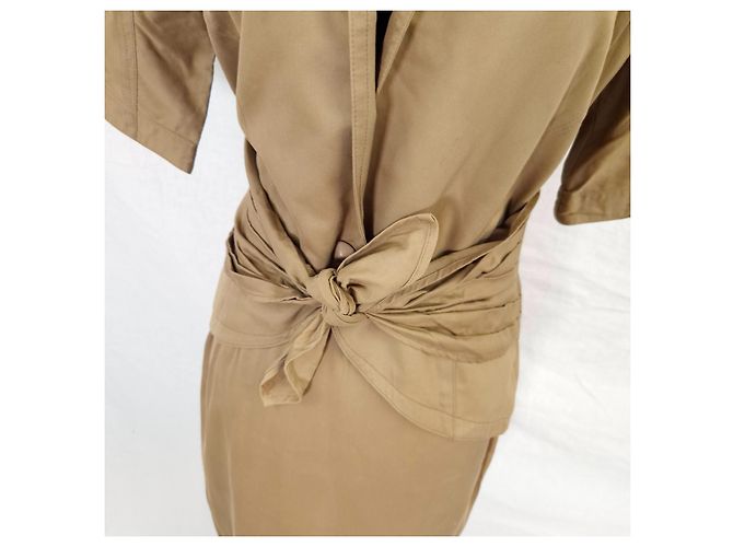 Thierry Mugler tailleur marrone con giacca a maniche corte - vista 6