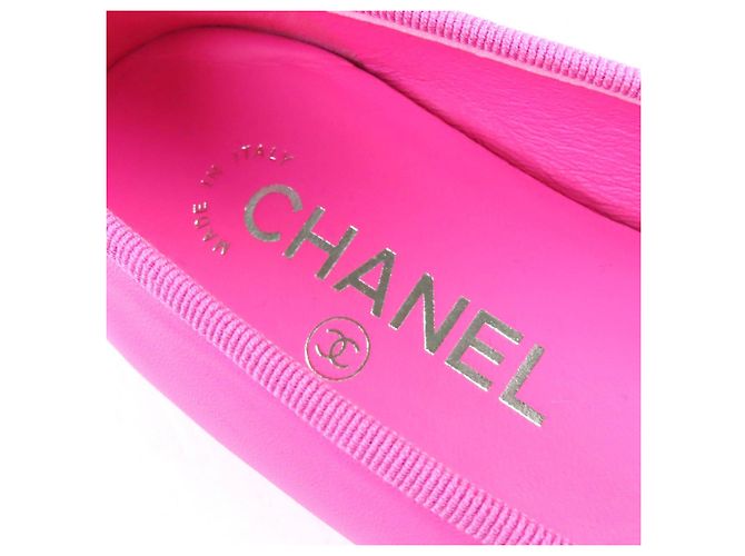 Timeless Lederpumps mit COCO-Markierung von Chanel Pink - Ansicht 10
