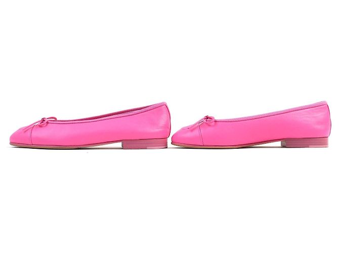 Timeless Lederpumps mit COCO-Markierung von Chanel Pink - Ansicht 3