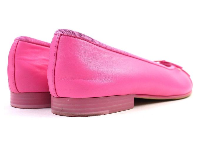 Timeless Lederpumps mit COCO-Markierung von Chanel Pink - Ansicht 7