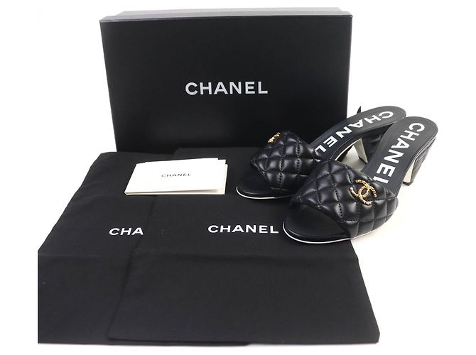 Timeless Sandali Chanel Coco Mark Matelasse in agnello Nero - vista 2