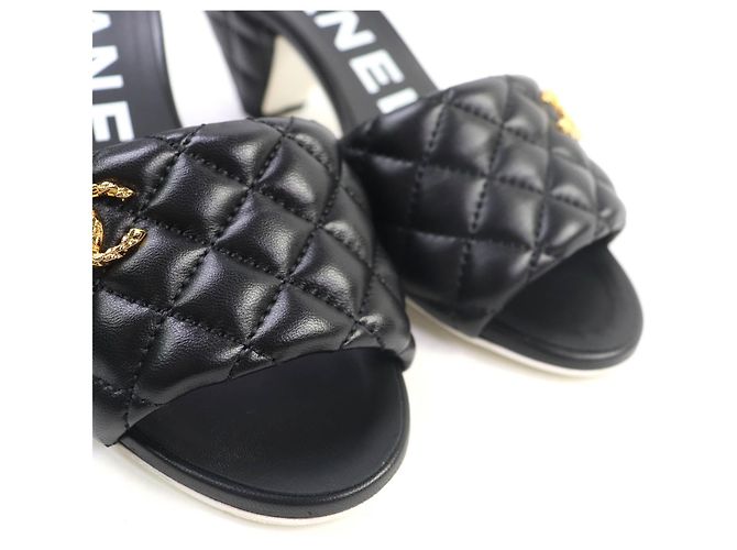 Timeless Sandali Chanel Coco Mark Matelasse in agnello Nero - vista 8