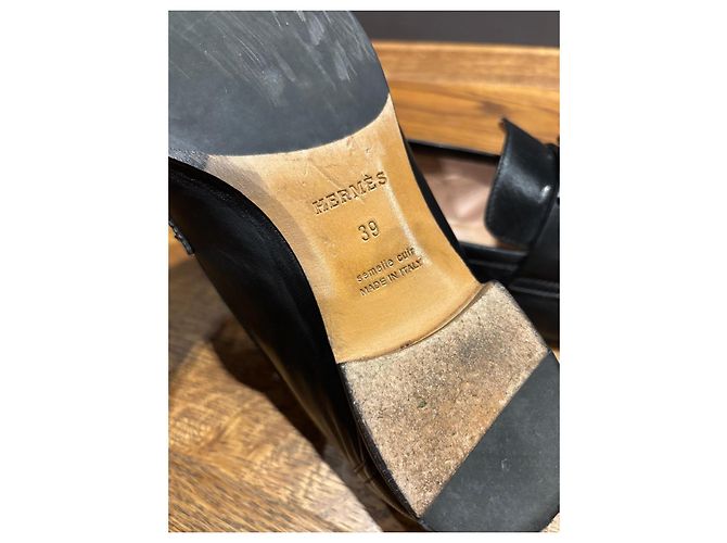 Mocassini in pelle nera Hermès con fibbia 'H' Nero - vista 3