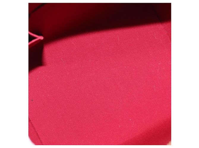 Borsa Louis Vuitton Bellevue Monogram Vernis PM Rosso - vista 5