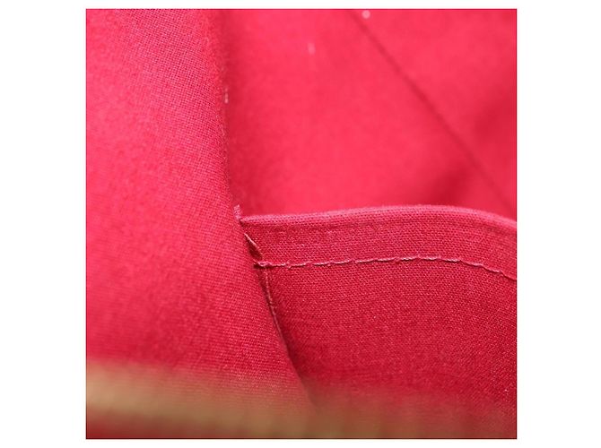 Borsa Louis Vuitton Bellevue Monogram Vernis PM Rosso - vista 7
