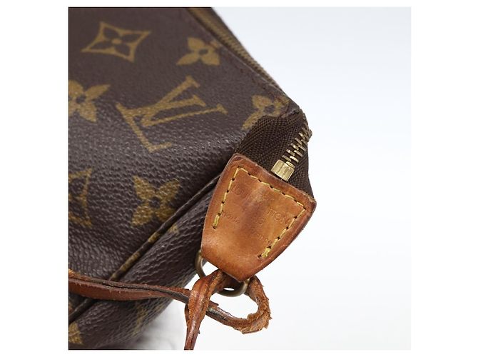 LOUIS VUITTON Pochette Accessori Monogram M51980 LV Auth 171173 Monogramma - vista 9