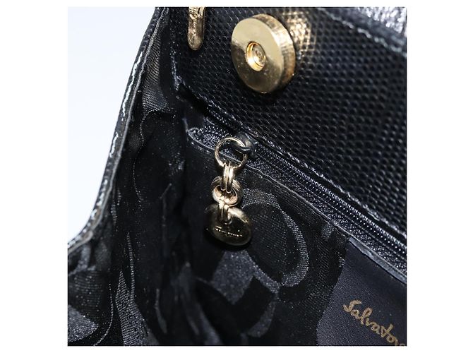 Borsa a mano Vala in pelle nera e oro Salvatore Ferragamo Auth ka2505 Nero D'oro - vista 20