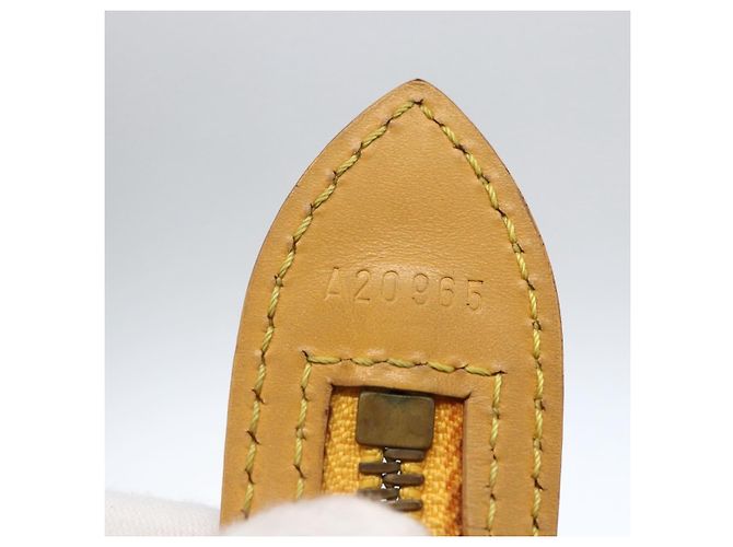 LOUIS VUITTON Borsa a Spalla Saint Jacques Epi Gialla M52269 Auth ep13342 Giallo - vista 12