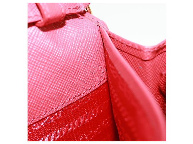 Saffiano PRADA Borsa a spalla con catena Portafoglio a spalla in pelle Safiano Rosso Oro Auth 168938V D'oro - vista 10