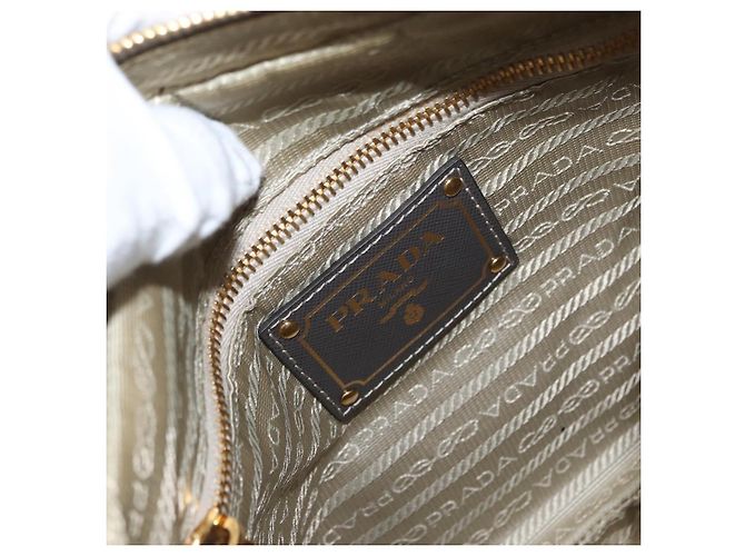 Borsa a Spalla PRADA in Nylon Pelle Beige Oro Auth fm5136 D'oro - vista 19