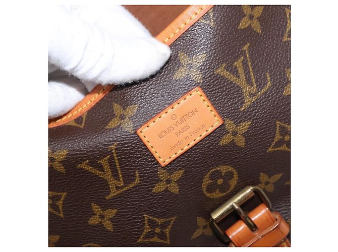 Louis Vuitton Saumur Monogram Canvas 35 Marrone - vista 6