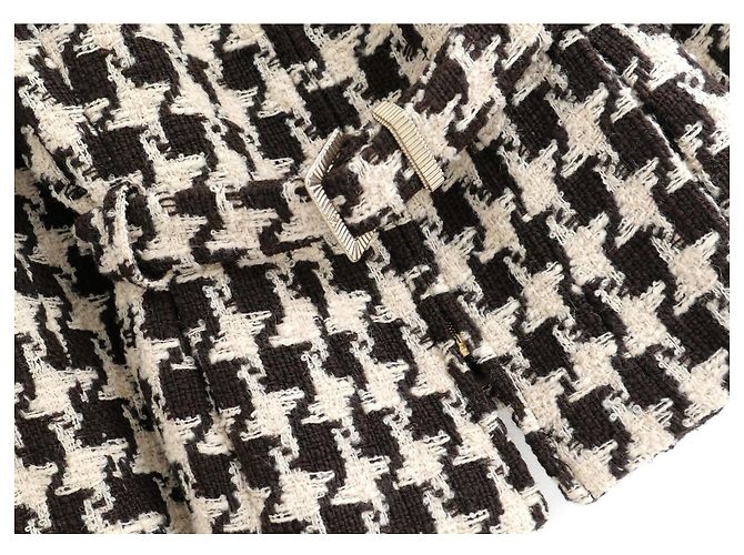 Chaqueta de pata de gallo 'París-Moscú' Pre-Fall 2009 de Chanel Castaño - vista 3