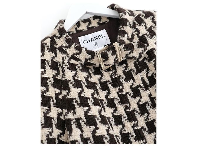 Chaqueta de pata de gallo 'París-Moscú' Pre-Fall 2009 de Chanel Castaño - vista 4