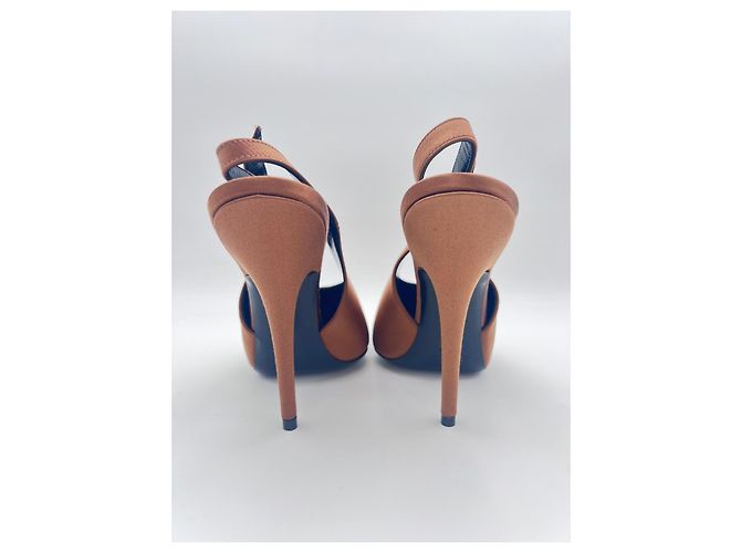 Décolleté Saint Laurent Yasmeen 115 in satin slingback Marrone - vista 9