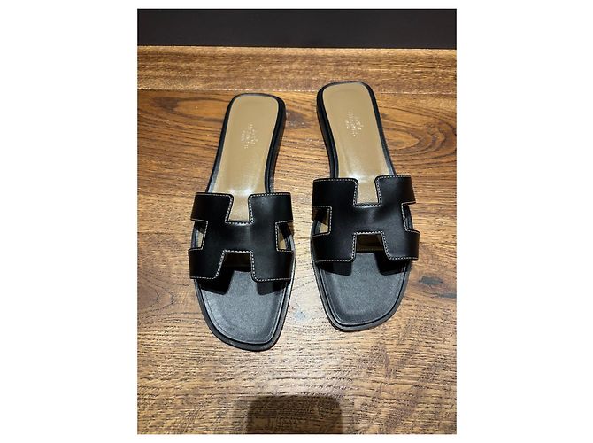 Sandali Hermès Oran in pelle nera Nero - vista 14