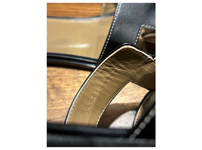 Sandali Hermès Oran in pelle nera Nero - vista 4