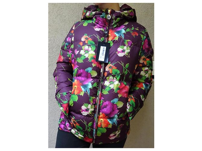 Blumarine beautiful and comfortable down jacket size 38IT NEW! Multiple colors - view 3