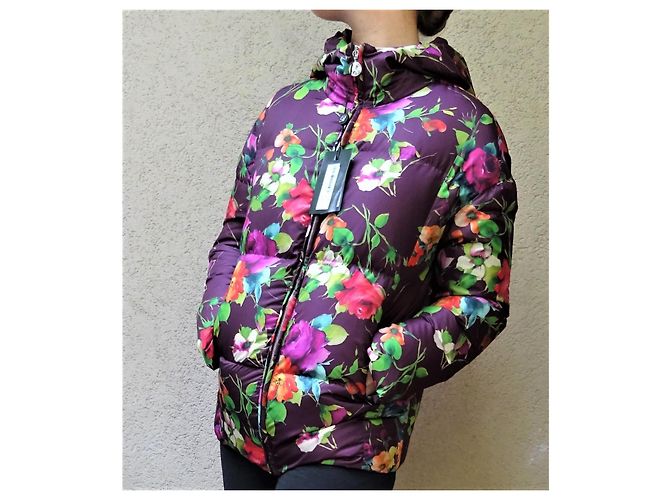 Blumarine beautiful and comfortable down jacket size 42IT  NEW! Multiple colors - view 7