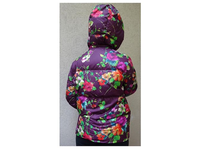 Blumarine beautiful and comfortable down jacket size 42IT  NEW! Multiple colors - view 9