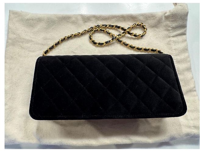 Bolso Chanel Gabrielle de terciopelo negro - vista 4