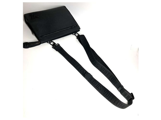 Borsa Messenger Voyage Aerogram Louis Vuitton Nero - vista 7