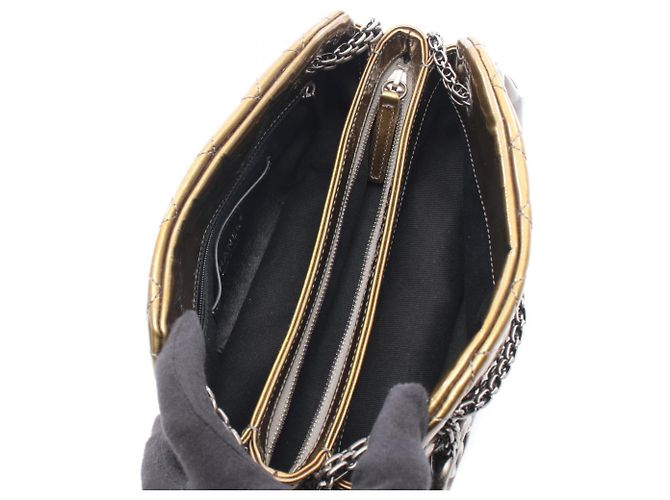 Borsa a Spalla Mini Bowling Matelassé Chanel Cachi - vista 3