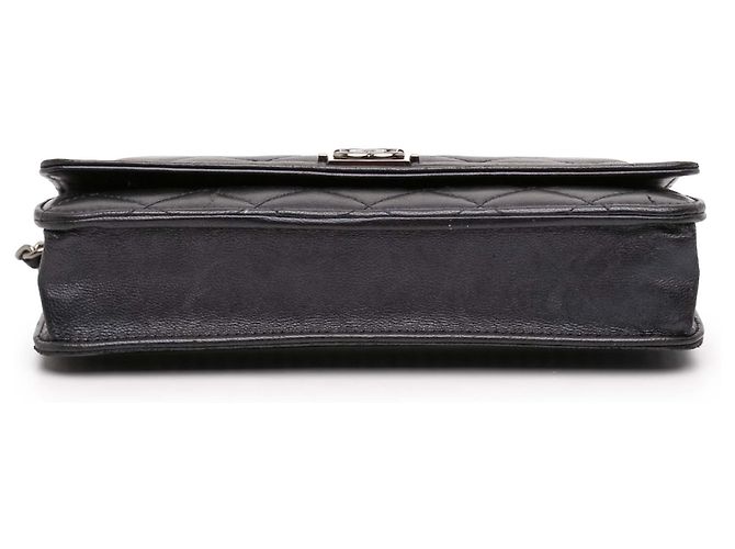Cartera Boy de piel de cordero acolchada azul de Chanel con cadena Azul marino - vista 3