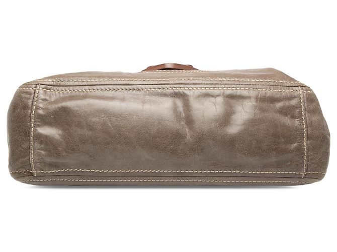 Borsa a spalla Prada in vitello lucido marrone con chiusura a pressione Taupe - vista 3