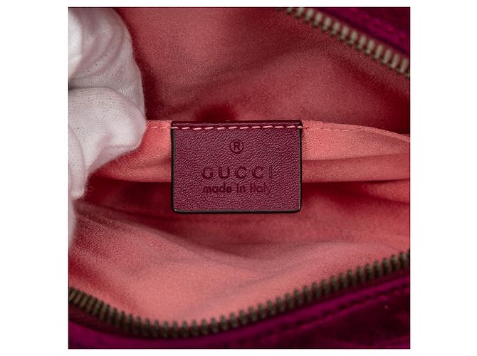 Belt bag in velluto matelassé GG Marmont viola di Gucci Porpora - vista 5