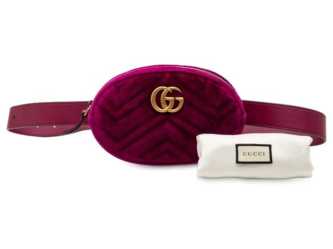 Belt bag in velluto matelassé GG Marmont viola di Gucci Porpora - vista 9
