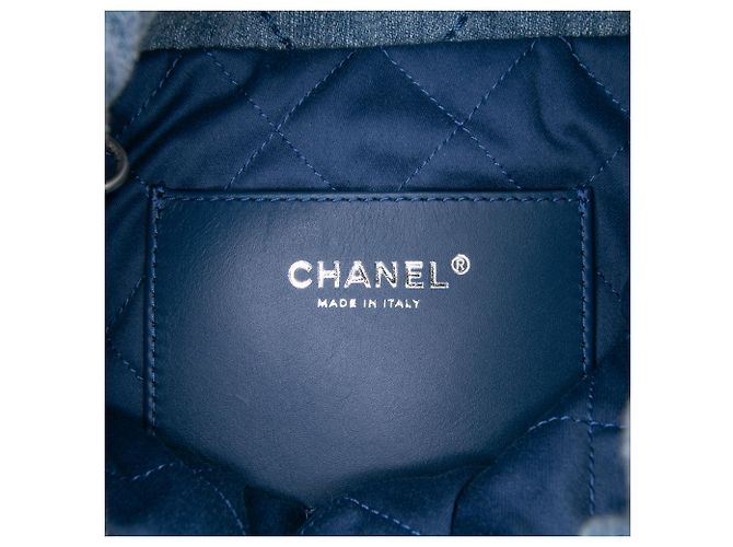 Borsa Chanel Blue Mini in denim con borchie 22 - vista 5