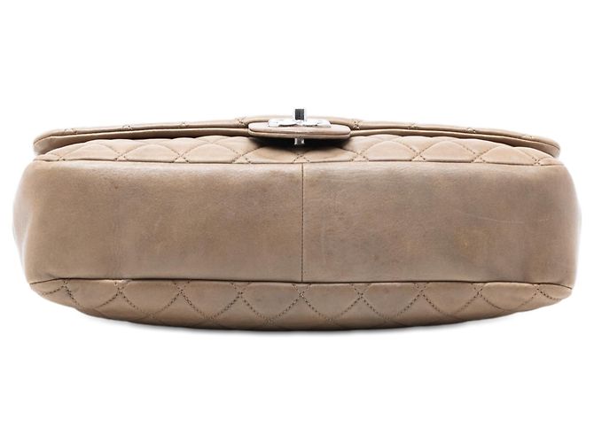 Chanel Marrón Jumbo Acolchado de Cordero Coco Rain Flap Castaño Marrón claro - vista 3