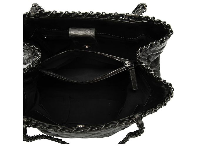 Chanel Nero Piccola Tote in Pelle Trapuntata con Catena Me - vista 4